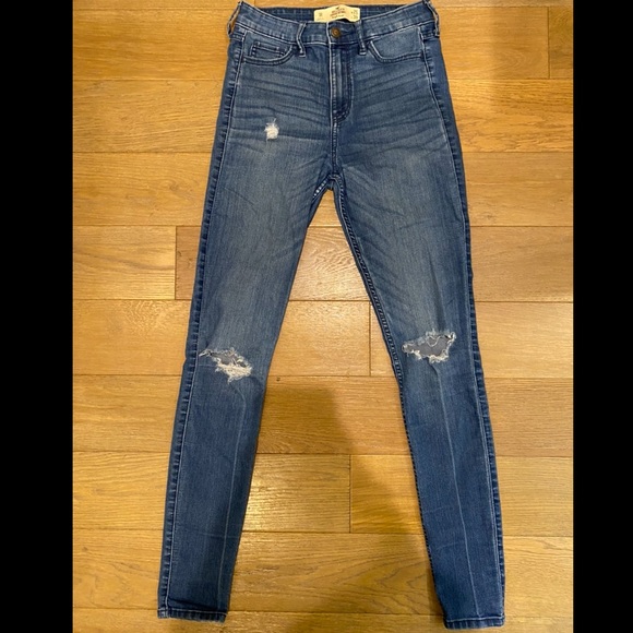 Hollister distressed high rise skinny jeans - Picture 3 of 7